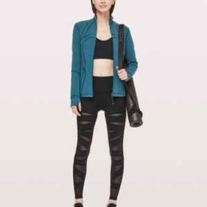 Lululemon leggings (Wunder Under High Rise style)